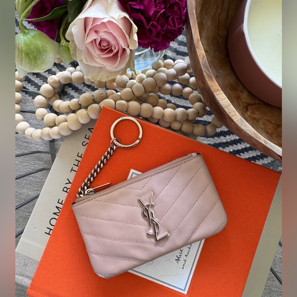 YSL Cassandra Blush Pink Matelasse’ Card Pouch w/ Key Ring. Excellent condition. - Picture 6 of 14